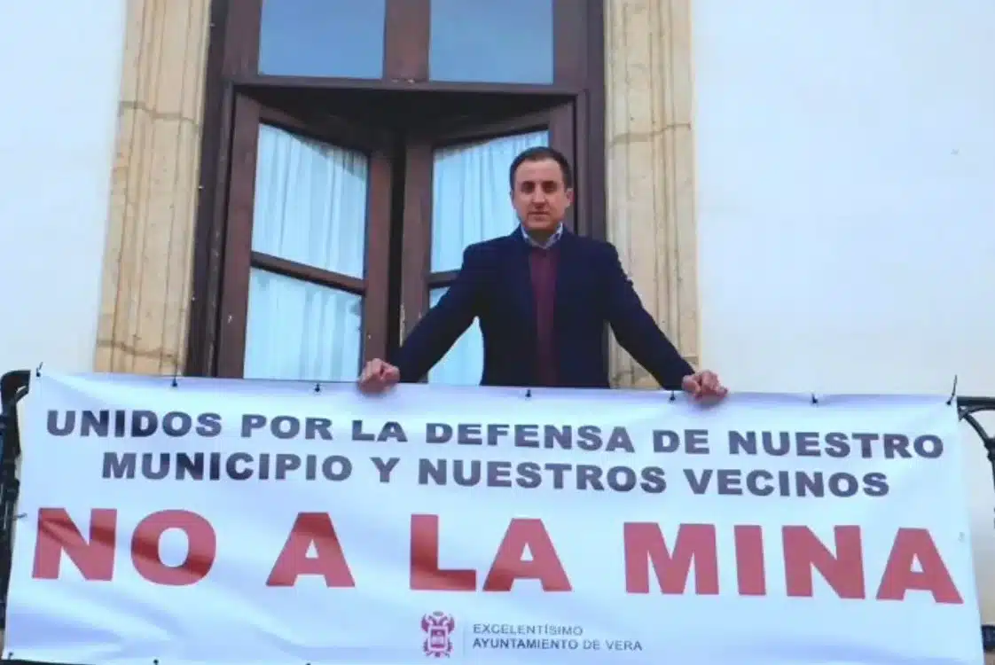 Vox partidario de explotar las tierras raras de Almería pero no las de Verita en Vera
